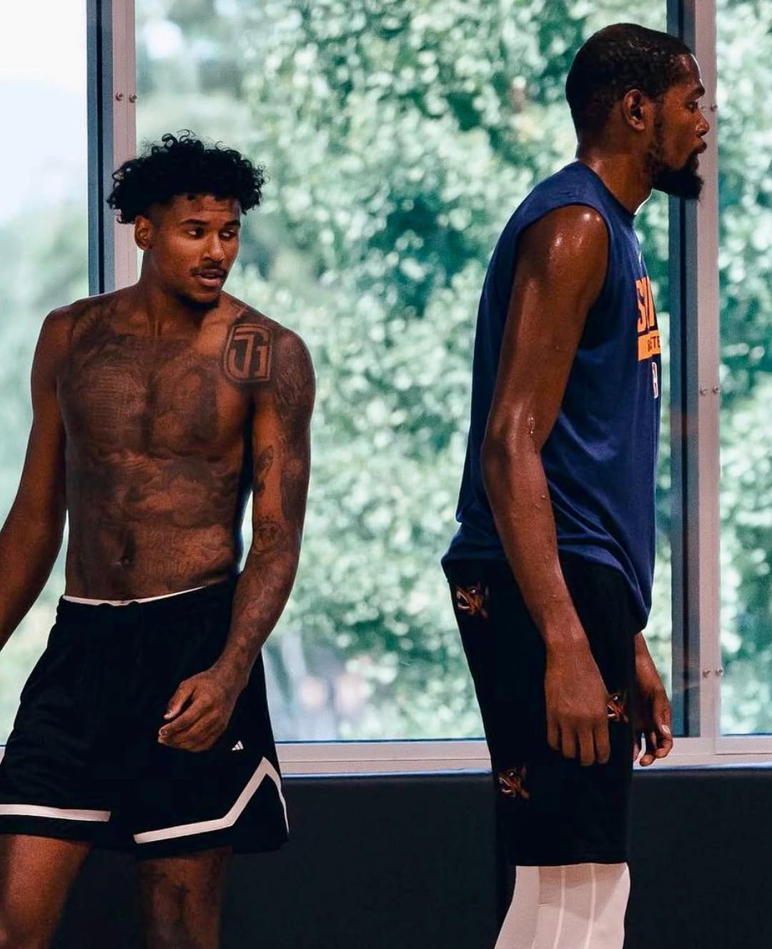 半岛体育官方网站-4年5300万🚀记者：芬尼不在KD7队大交易中 大概率是直接签火箭