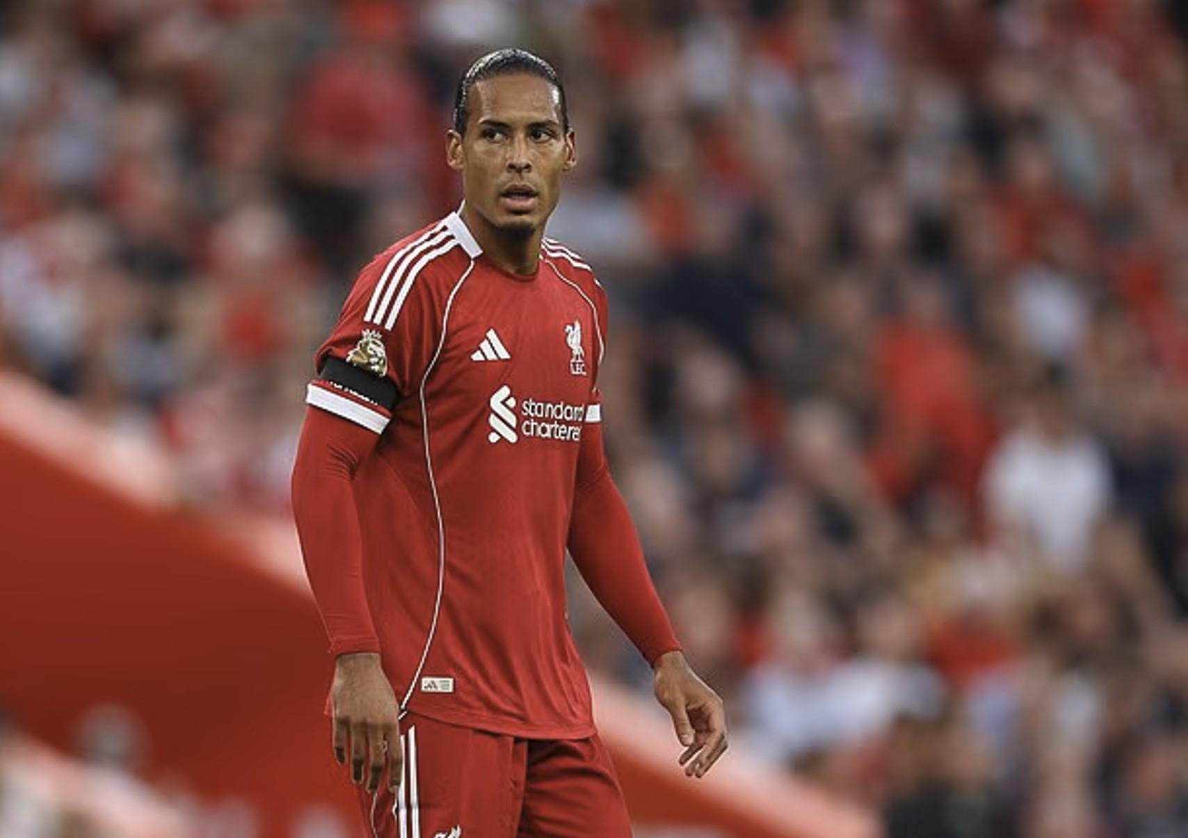 半岛体育-范戴克谈塞门约被歧视：这种事不该发生，这是一种耻辱