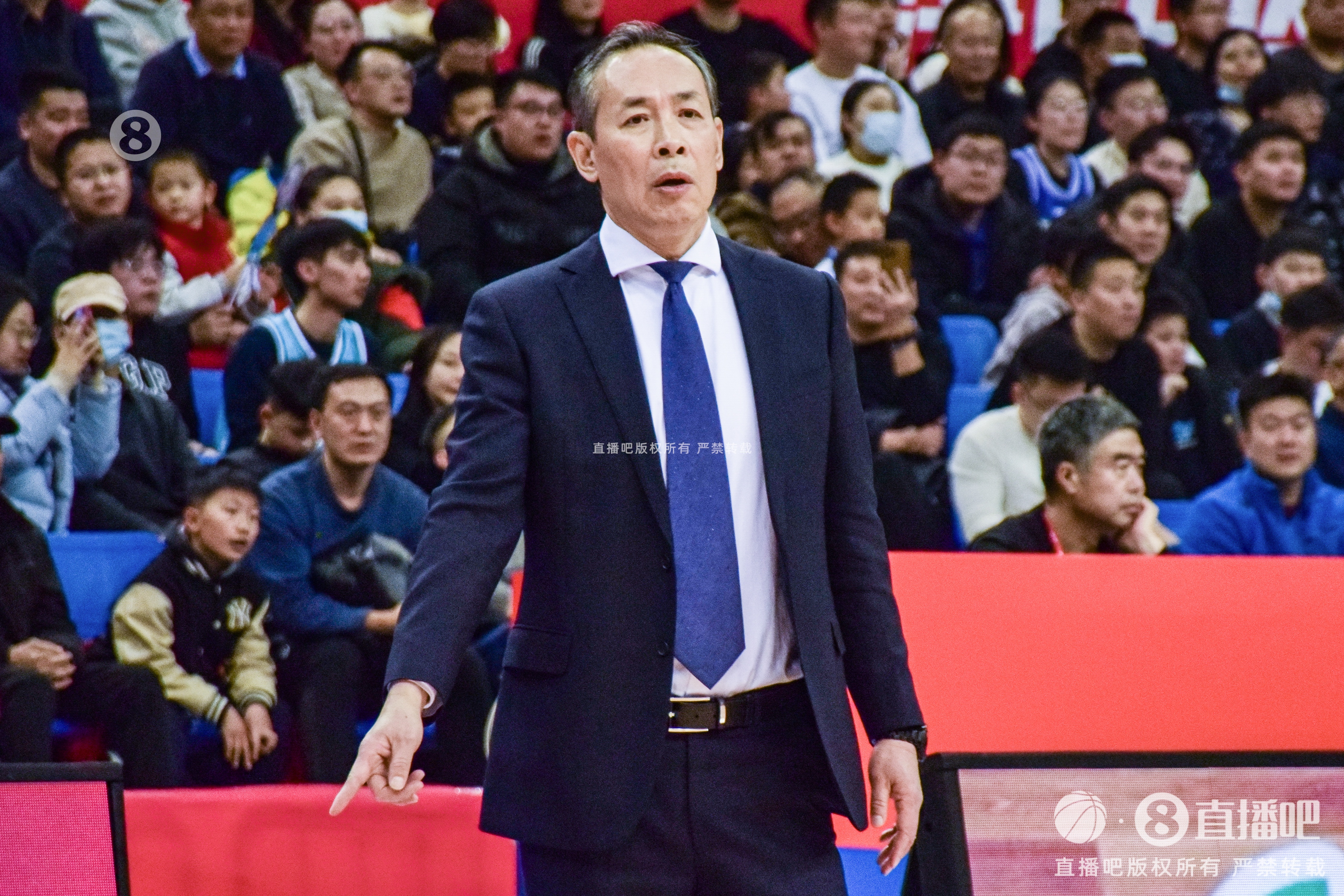 半岛体育官网-北京男篮缺少赵睿 后场优势没此前那么大 杰曼近期表现并不是很好