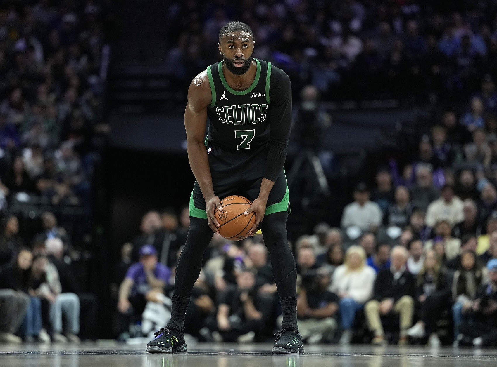 半岛体育官方网站-单核！霍里：杰伦·布朗现在是MVP前5候选人 但他还没到前3