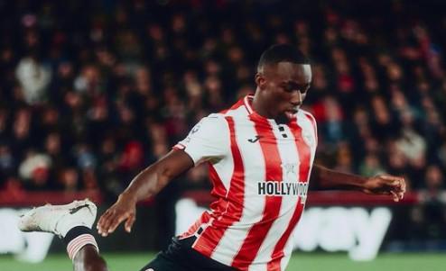 半岛体育官网-英媒：买右后卫，曼城想从布伦特福德签下卡约德